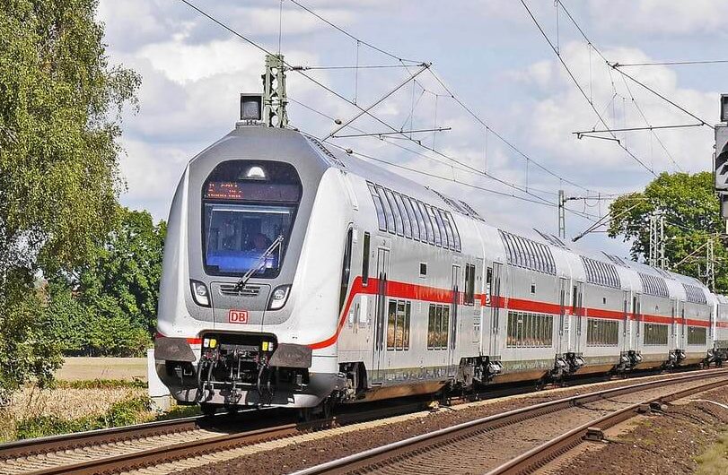 Why Are DC Motors Used In Trains? | Parvalux Electric Motors